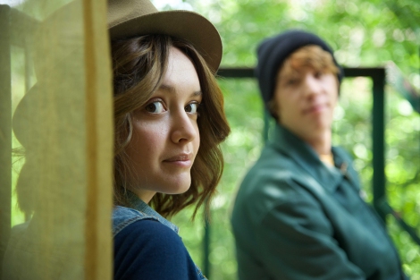 ME AND EARL AND THE DYING GIRL - 2015 FILM STILL - Pictured: Olivia Cooke as "Rachel" and Thomas Mann as "Greg" - Photo Credit: Anne Marie Fox © 2015 Twentieth Century Fox Film Corporation All Rights Reserved